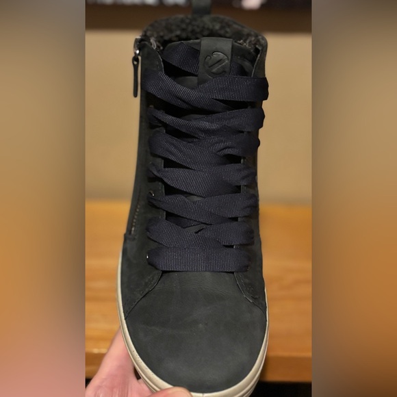 Women's ECCO Soft 7 Tred GORE-TEX High Top Sneaker- Leather size 9 - Picture 13 of 15